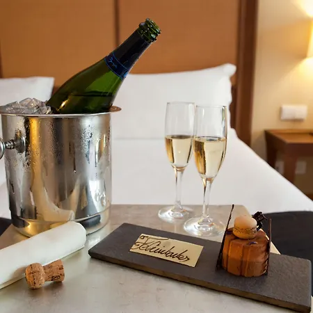 Eurostars Hotel 5*